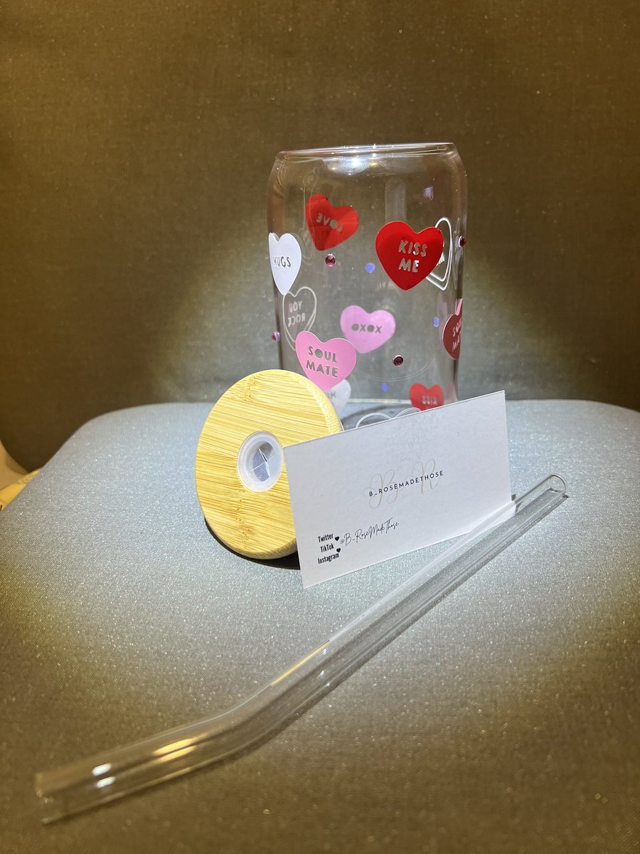 B_RoseMadeThose's tweet photo. New cup I made 💘 #Smallbusiness #Cricut #Customcup https://t.co/dz1oTyDfus