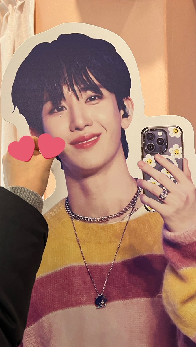 bjoojoo24's tweet photo. 너를 좋아하고 사랑하는 사람들과 함께 북적북적대며 생일을 축하해줬던 그 시간
너무나 소중해☺️🍞♥️

#다시시작된_병주의_빛나는_30살
#앞으로도_빛날_빵주를_응원해 

#세살_병주의_서른번째_생일_축하해
#우리들의_세렌디피티_병주의생일

#김병주 #병주 #빵주 #팀24시 #BYUNGJOO https://t.co/uNVZ2lonA9