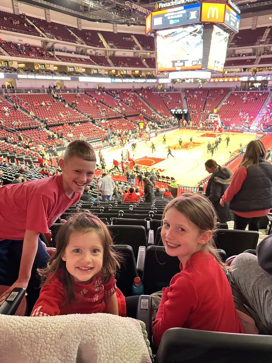 nmarty24's tweet photo. #huskers https://t.co/V85BLbHWKE