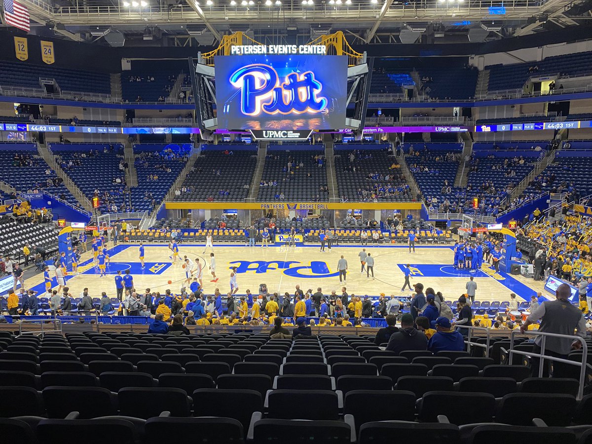 vandyprez's tweet photo. @DukeMBB Center court. Let’s Go Duke!!! https://t.co/hj82dp39kb