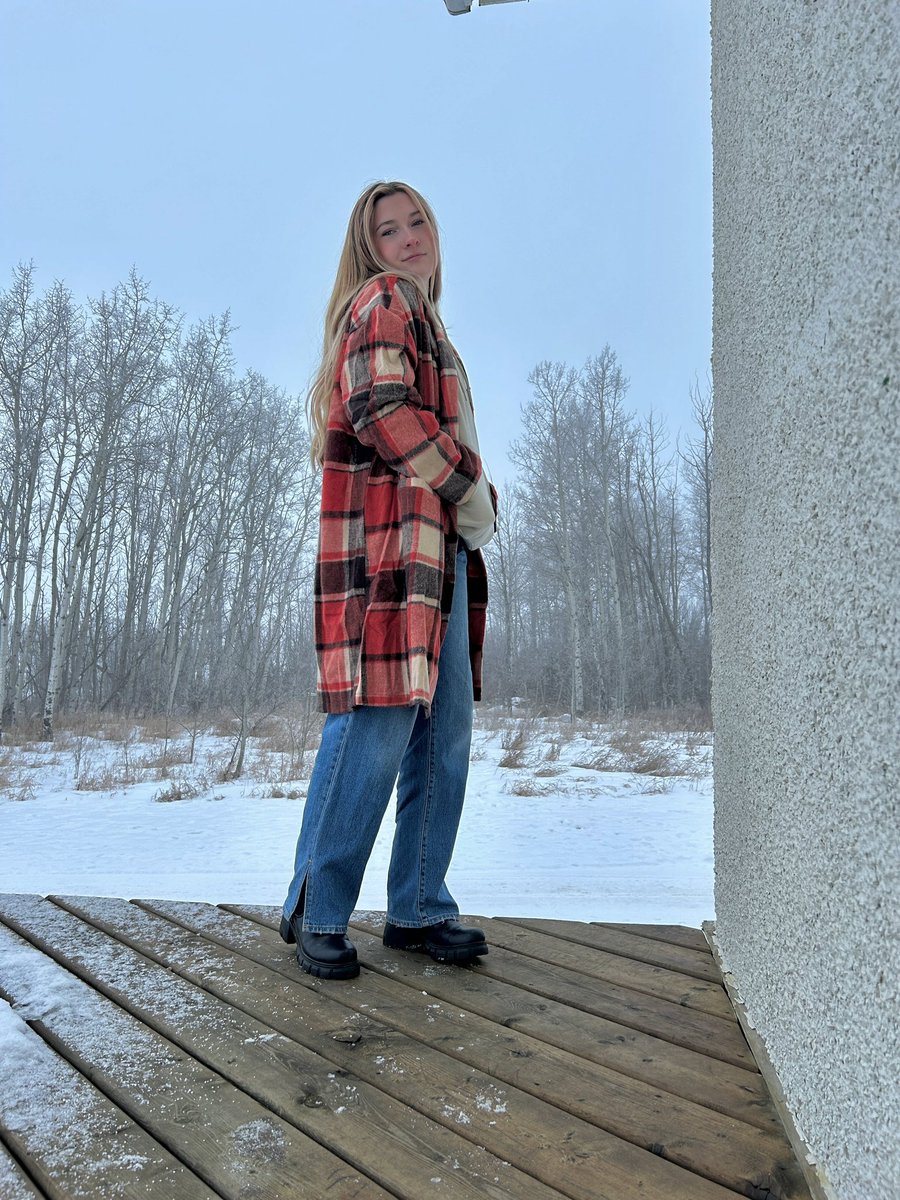 ugc_maddy's tweet photo. Staying cozy with Involand ☕️

Had fun shooting product photos for some great Amazon clothing brands! 📸

Looking for a clothing model? MSG me!

#clothingmodel #model #usergeneratedcontent #ugccreator #contentcreator #fashion #fashionmodel #productphotos #photoshoot #ugc https://t.co/KzTxjN7Rt6