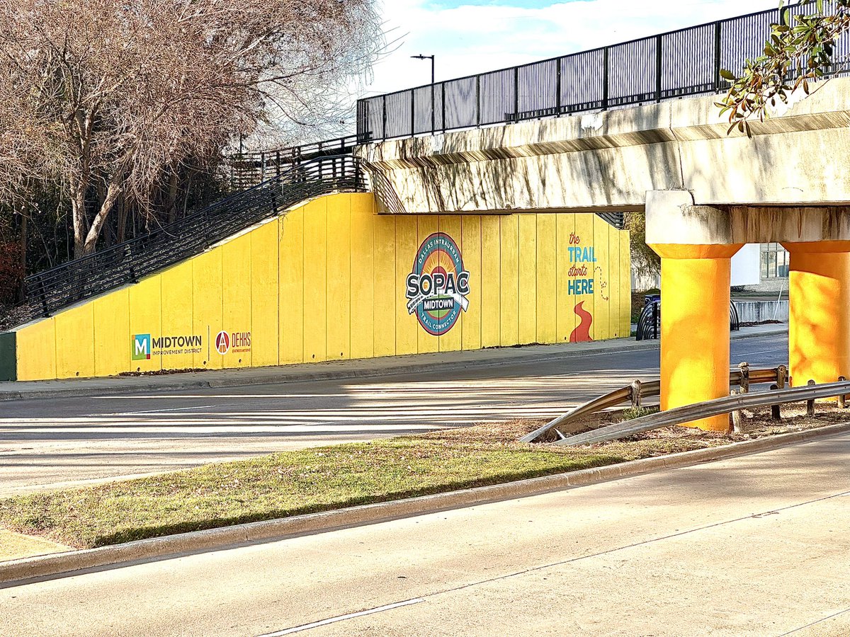 MooreForDallas's tweet photo. Back on the app for 2024 to share new murals tucked under the bridges of @MidtownDallas along the SoPac Trail. Check out the AMAZING work by local artists Michelle Dekkers (https://t.co/avurLPO719) at Greenville Ave and Kyle Wadsworth (https://t.co/Usz1Y92UtC) at Walnut Hill Ln! https://t.co/EJ1sDXyywC
