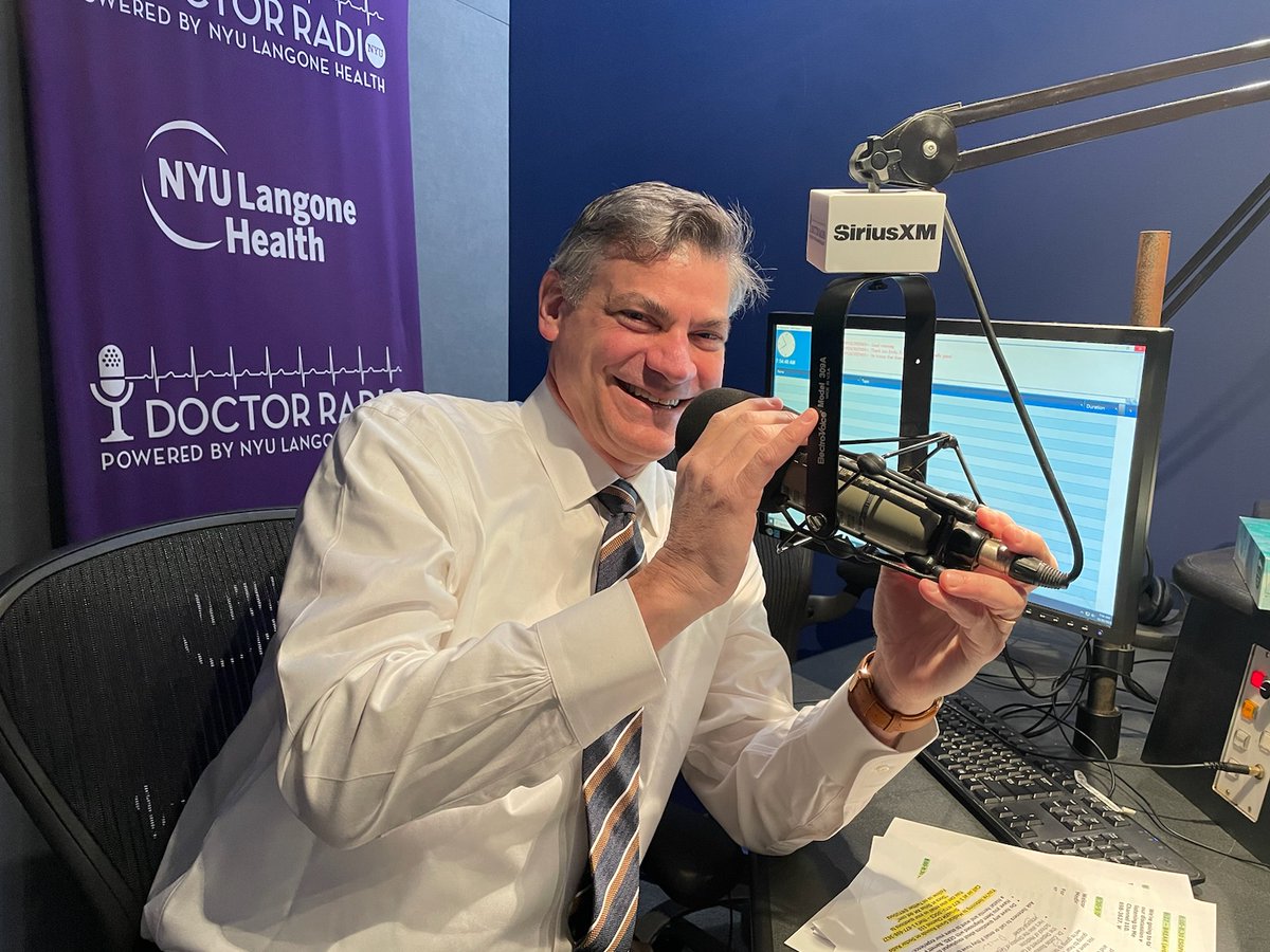 NYUDocs's tweet photo. Medical Grand Rounds is LIVE at 9am ET. @MarkPochapin is talking about about #kidneyhealthequity with @DrDeidraCrews @hopkinsneph @JHhealthequity Questions? Call 877-698-3627 https://t.co/KRIof08tbh https://t.co/LbLfLU8Oww