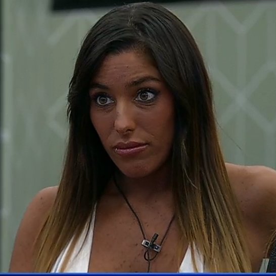 TODOS ANDAMOS DETRAS DE UN MISMO OBJETIVO...

CATALINA al 9️⃣0️⃣0️⃣9️⃣

#GranHermano