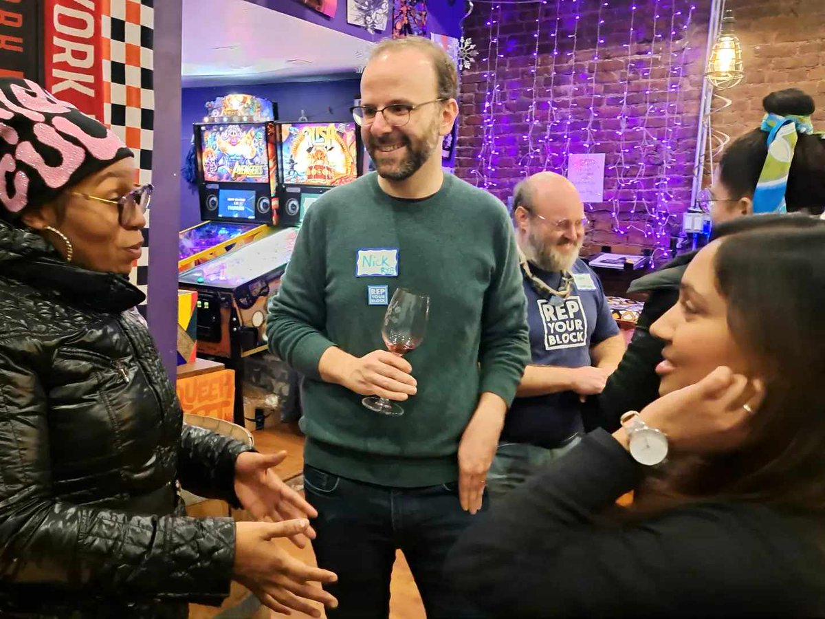 RepYourBlock's tweet photo. Thanks to everyone who came out to our #RepYourBlock 2024 kickoff last night, and to @endlesslifebeer for hosting us! 🎉

We're feeling energized and ready to build the local Democratic Party that Brooklyn deserves.

Feeling FOMO? Visit https://t.co/2fReaXeGBI to get involved. https://t.co/l7jcMnJZ5c