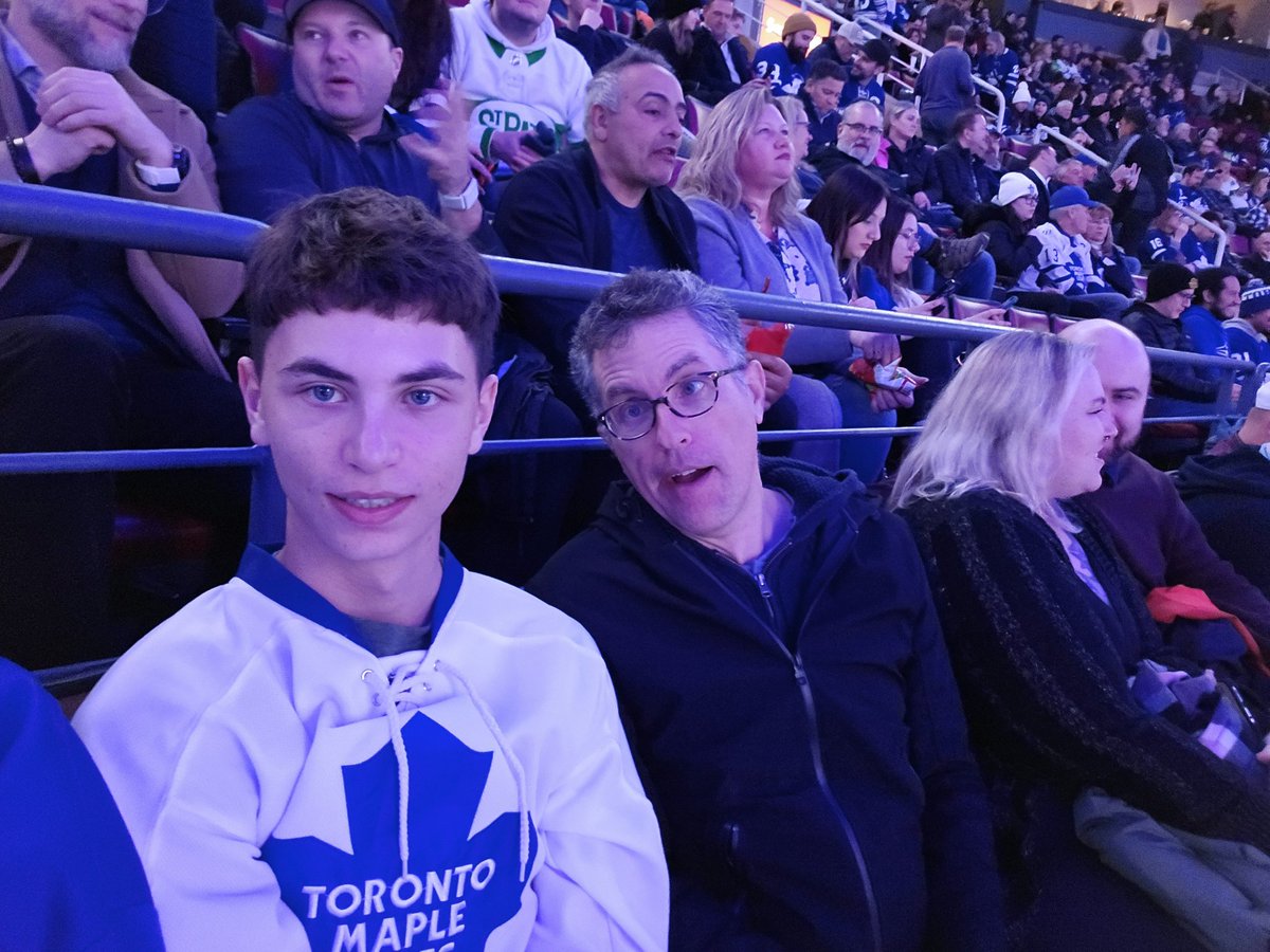 issiech's tweet photo. #leafsforever https://t.co/og5FYTi3oH