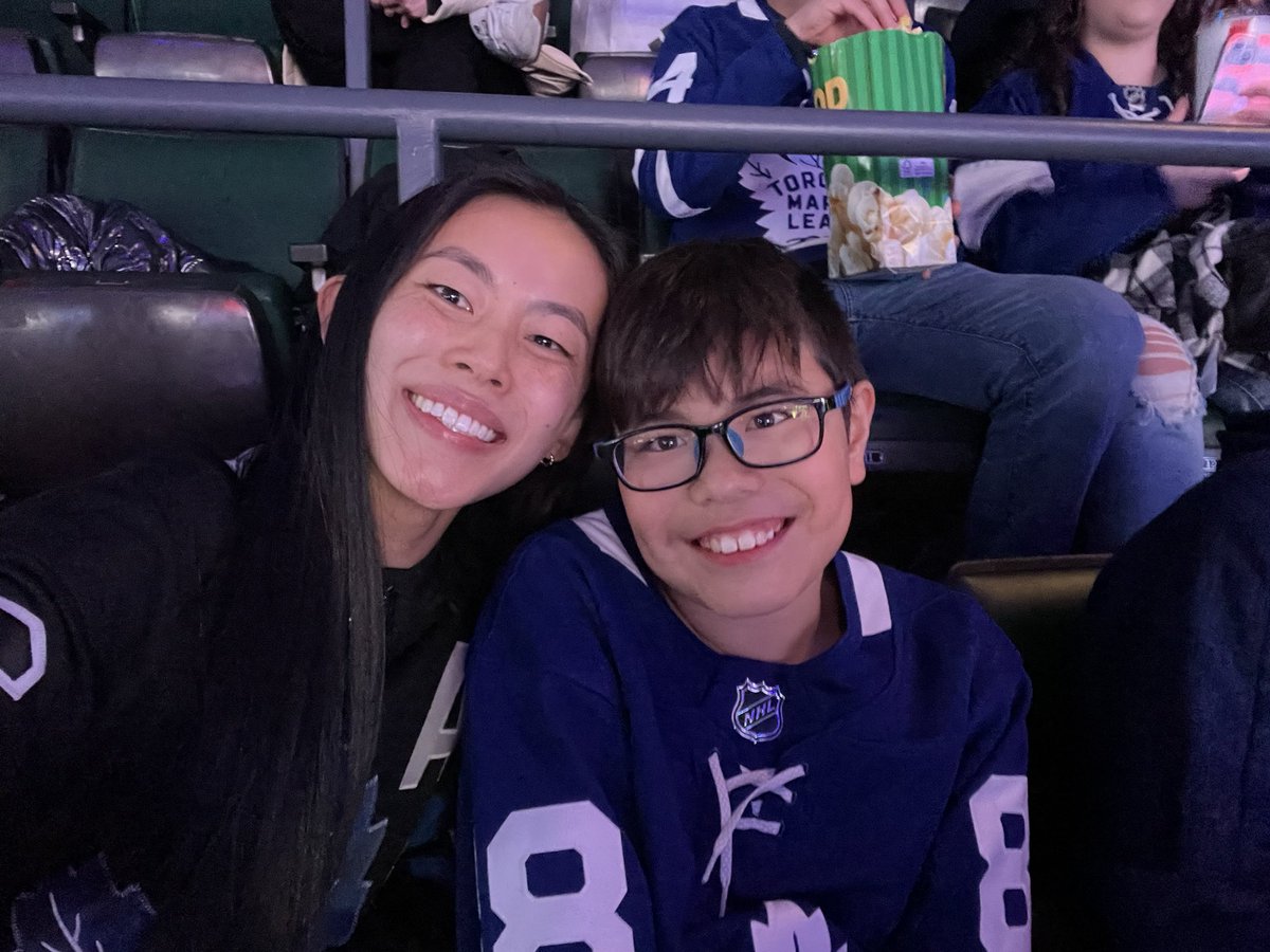 veronicangan's tweet photo. #LeafsForever https://t.co/QOTzaUBAMS