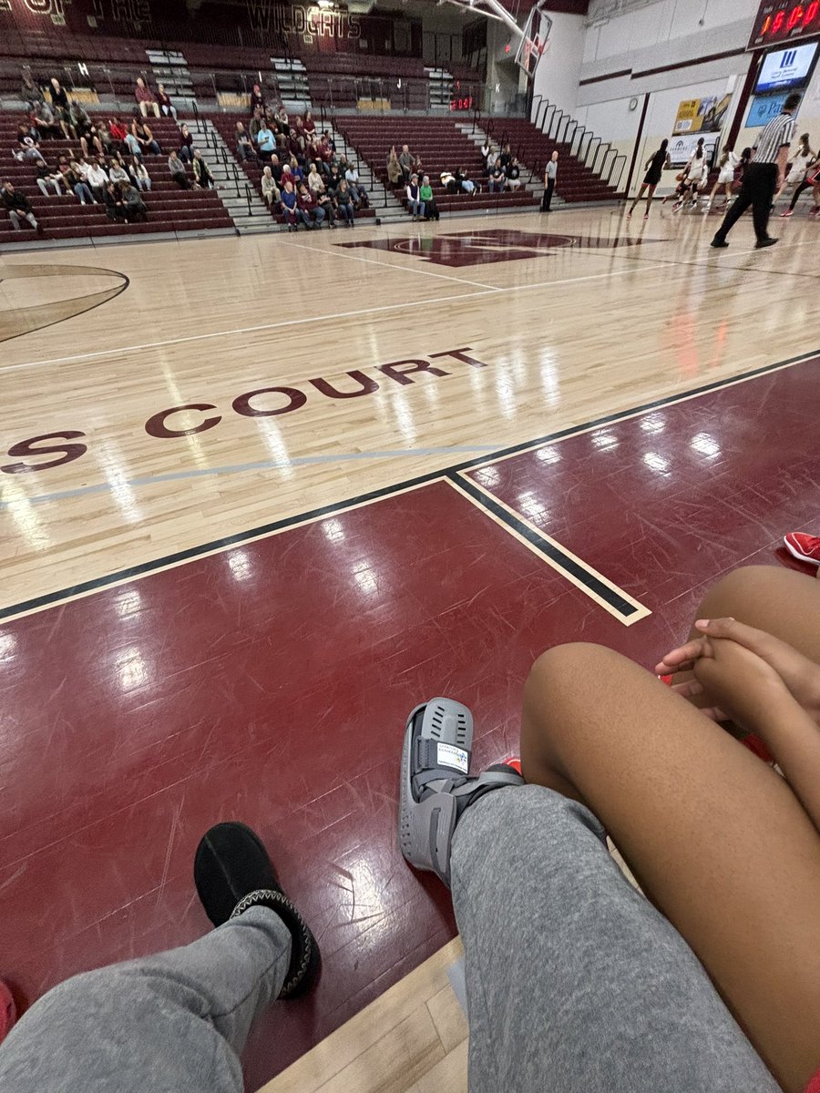 JolisaButts's tweet photo. Had to support my team from the sidelines today due to a foot injury. #illbebacksoon https://t.co/k17gjPUtSU