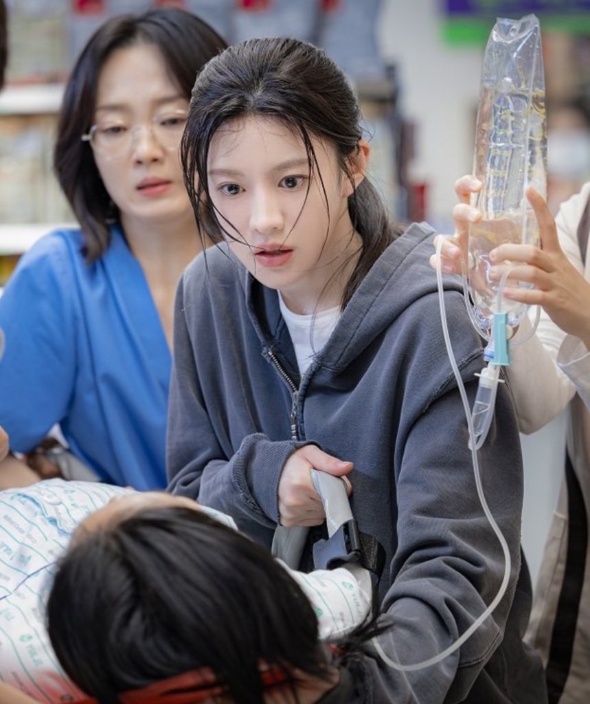 𝐠𝐨 𝐲𝐨𝐮𝐧𝐣𝐮𝐧𝐠 (@thegyj) on Twitter photo 