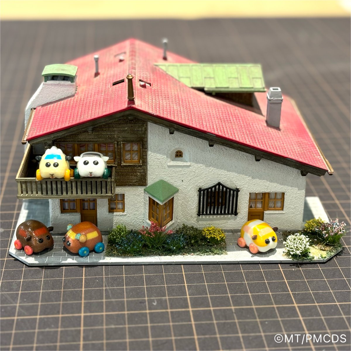 smallworlds2020's tweet photo. ／
#smallworlds × #PUIPUIモルカー
コラボイベント2/14まで開催中！📣
＼

宇宙センターエリアにあるコンシェルジュカウンターの上にて、モルカーたちのミニチュアパーツ🏠を展示中です！
是非ご覧下さい！😊✨
@molcar_anime #スモワル https://t.co/juPpvIe8GI
