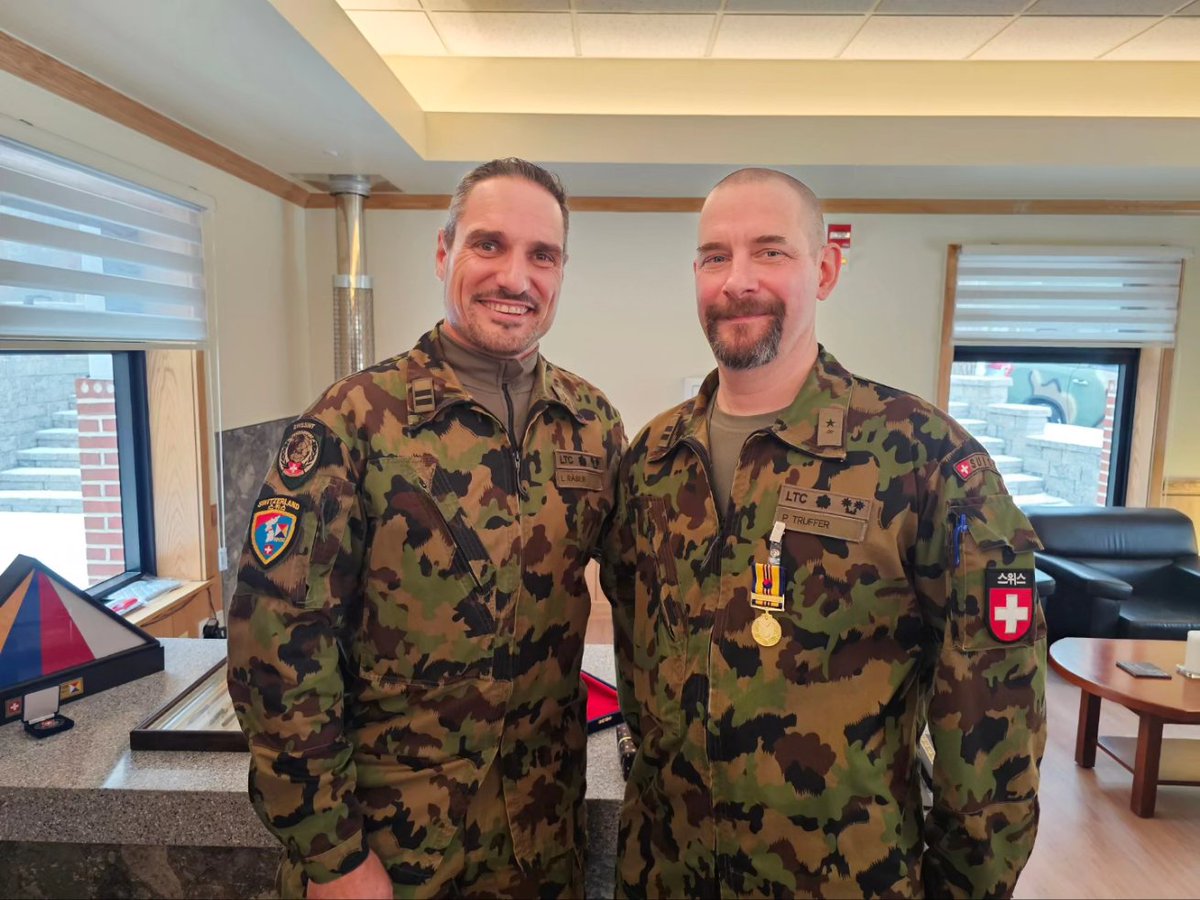 UN_Command's tweet photo. Meet LTC Patrick Truffer & LTC Livio RÄBER, outgoing/incoming #NNSC #Swiss Ops Officer. LTC Truffer, previously worked @NATO, @UN. LTC RÄBER, Infantry Ops officer +20 yrs, last deployment was #UNTSO, UN Truce Supervision Organization in #Golan, as a mil observer and team leader. https://t.co/7mJRLpgBXS