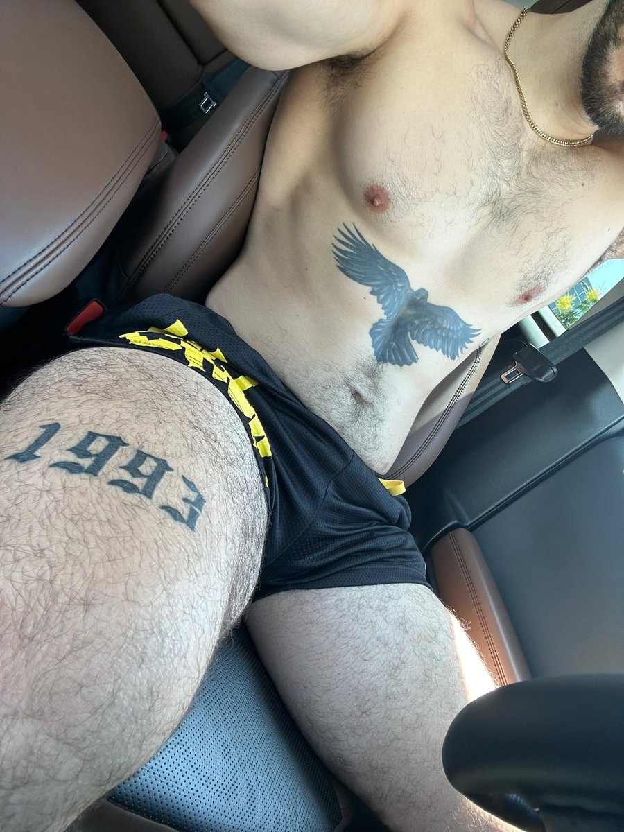 frankfurdr's tweet photo. Ride with me https://t.co/74ItlDuKMl