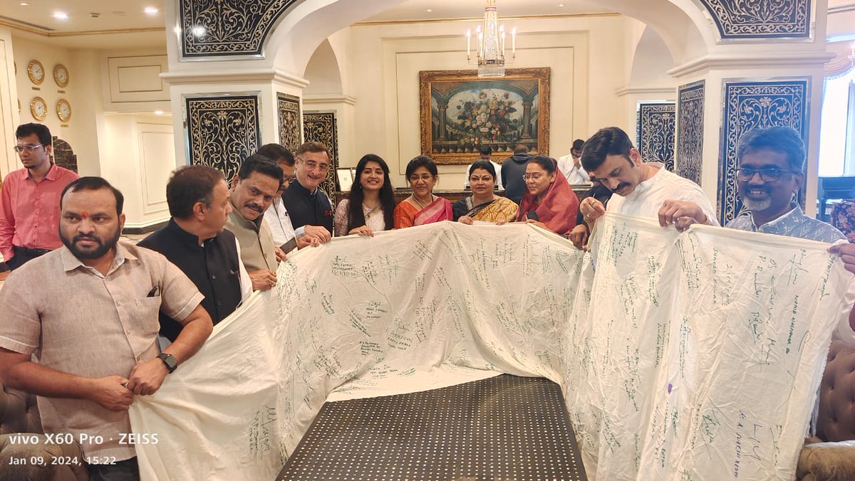 VENKANNANETHA1's tweet photo. జీరో జ���ఎస్టీ ఉద్యమానికి మరో పదిమంది ఎంపీల మద్దతు
96 కు చేరిన ఎంపీల సంఖ్య
100వ సంతకం చేయనున్న సోనియాగాంధీ
#ZeroGstOnHandloom
#TwoYearsOfZeroGstMovement https://t.co/dpSfxBhQxG