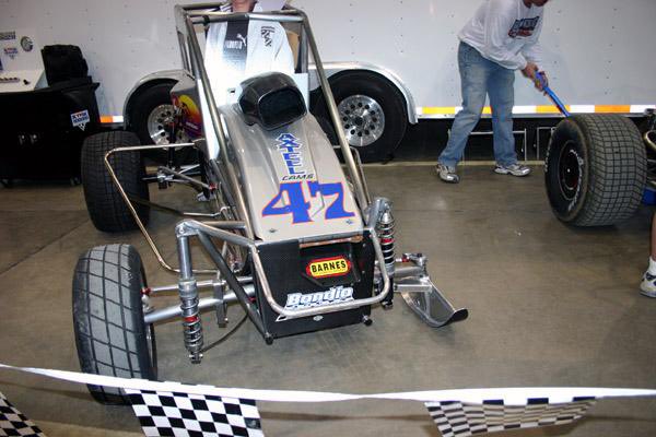 JamieBall4W's tweet photo. The Bondio 47 is rippin @cbnationals with @DaumMotorsports! Anyone remember the ski and bicycle wheel/tire days?😎 https://t.co/8h5mSzV20w