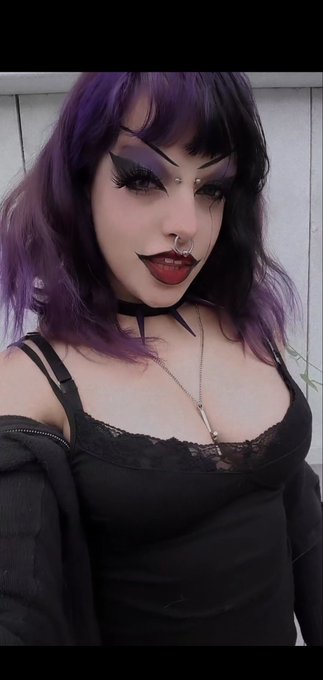 Hi https://t.co/0e9rA6UQ8W<a href="/tag/newprofilepic"class="tags"><span>#newprofilepic</span></a>