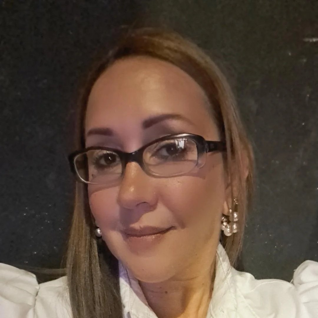 araceliscg's tweet photo. #NuevaFotoDePerfil https://t.co/6bvh7oZ1Lp
