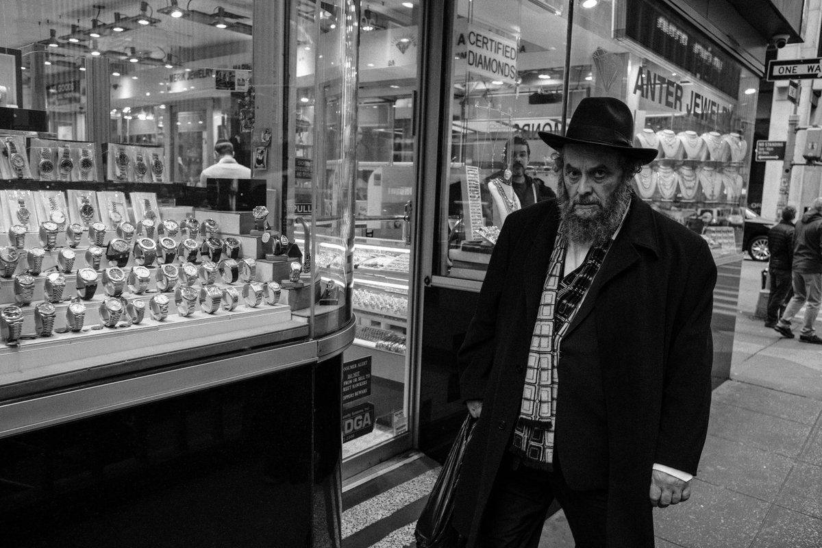 “Street Diaries” ~ New York // #leica #streetphotography #nyc