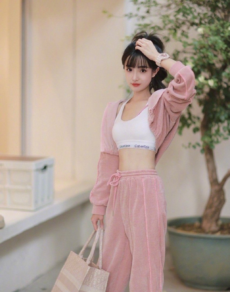 运动也要粉粉嫩嫩的💖 https://t.co/q4MaPNGtVL