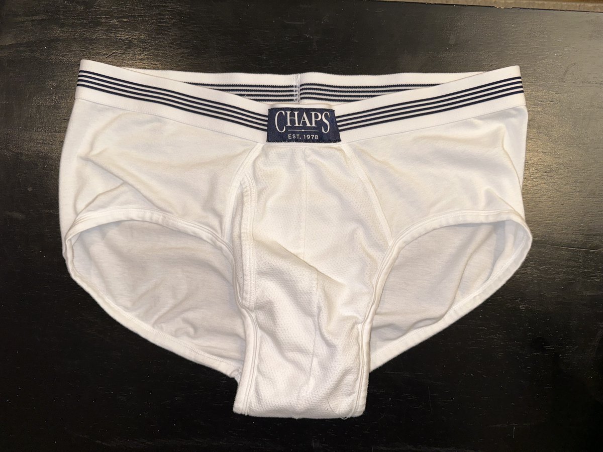 dadstopdrawer's tweet photo. trying to find a new home for some of my white briefs. maybe this is your next pair? https://t.co/bElHDycCQ3
