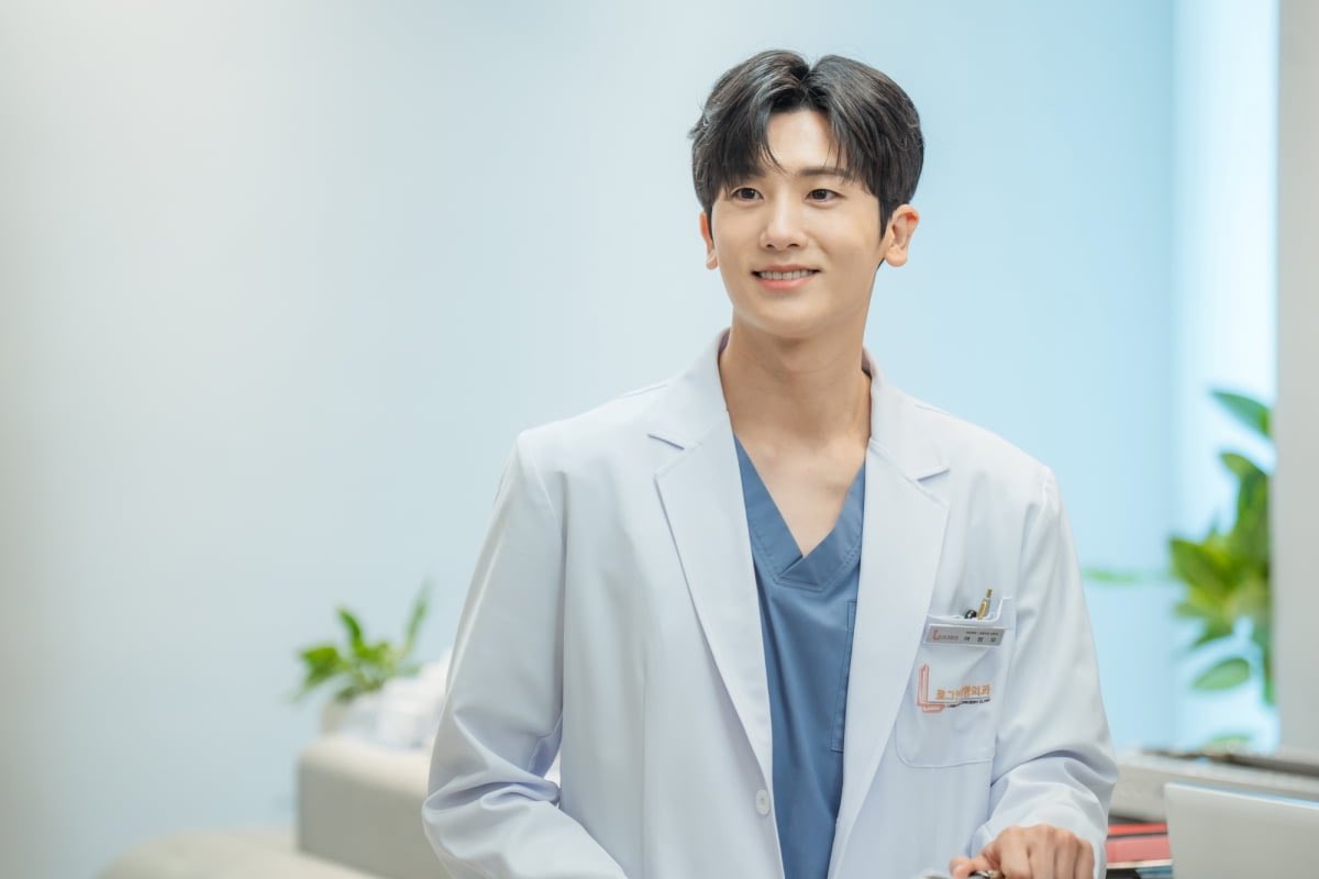 kdramadaisy's tweet photo. JTBC #DoctorSlump new still cuts

#ParkShinHye #ParkHyungSik https://t.co/0a077qNQHh