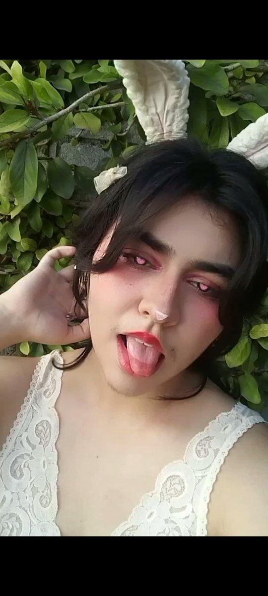dragxnxdungeon's tweet photo. Mm patas JAJA☆♡ calzo del 5 por si se o preguntaban o del 4 aveces depende (tengo patas chiquitas uu
Ando metiendo gente a mi ig @ dragxnxdungeon vayan y les doy un beso cf a 100 pesitos a mes
#footpics #cutefeet #feetplay #bunnyboy #bunnyfemboy #hottransguy ♡☆ https://t.co/6TaFp63Zil