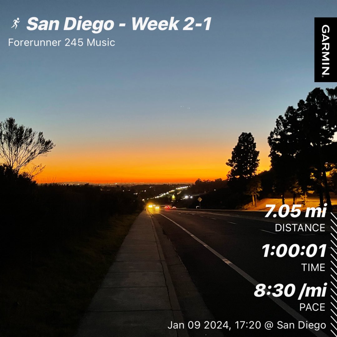 TonyCArunning's tweet photo. #offtrailtalk 聴きながらまったり夕暮れラン🌞 #ChatGPT run training week 2 of 8 https://t.co/4eo2vr16Gq