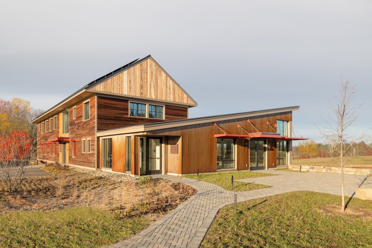 northlandforest's tweet photo. The Southeast Land Trust Headquarters in all its beauty. SELT’s Mathey Center for People and Nature is a fossil fuel-free building clad in Cambia by NFP®, chosen for its sustainability and longevity. 

Construction: @buildchapman
Architect: Sheldon Pennoyer

📷 Orazio Guevara https://t.co/dhUsZPcGEJ