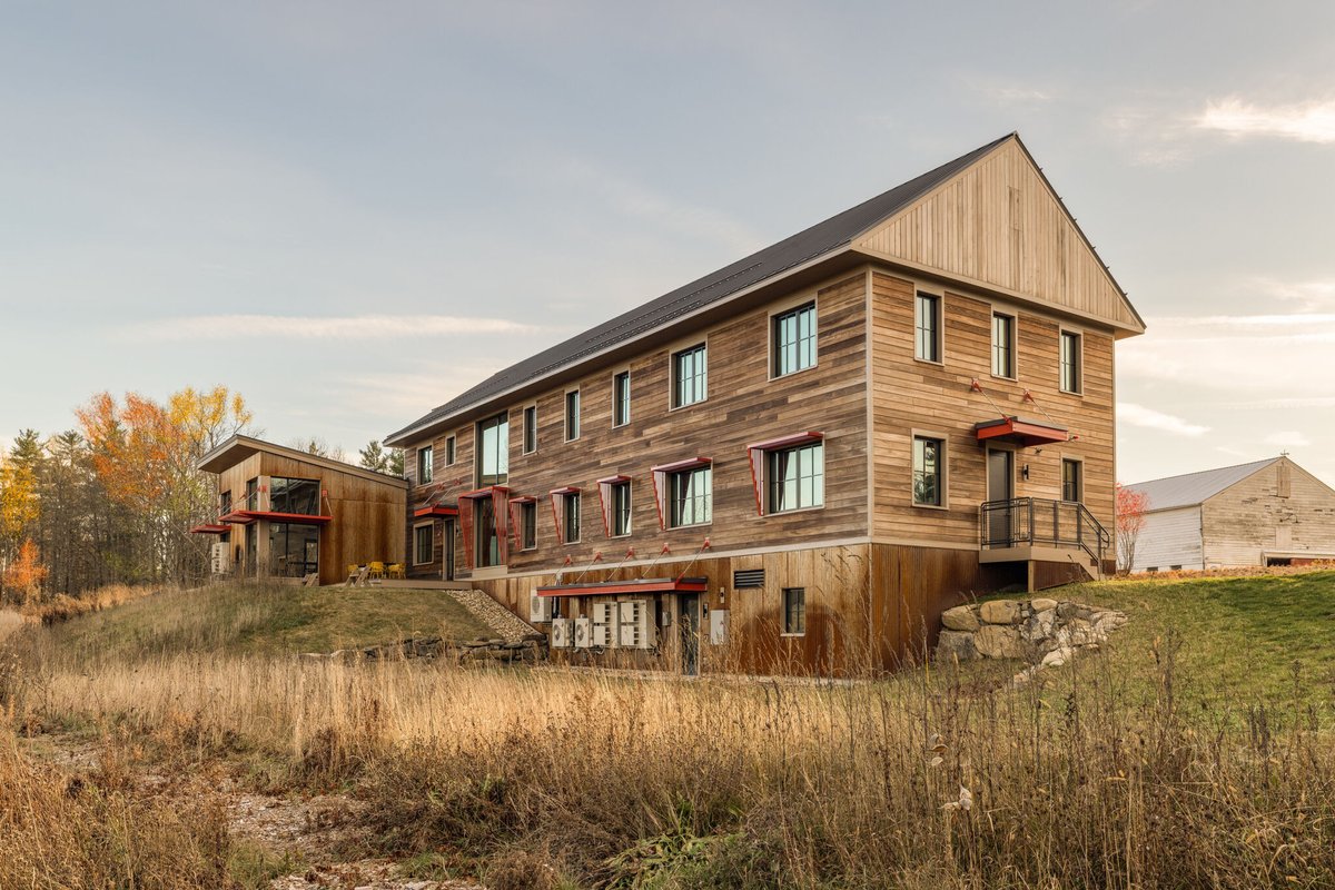 northlandforest's tweet photo. The Southeast Land Trust Headquarters in all its beauty. SELT’s Mathey Center for People and Nature is a fossil fuel-free building clad in Cambia by NFP®, chosen for its sustainability and longevity. 

Construction: @buildchapman
Architect: Sheldon Pennoyer

📷 Orazio Guevara https://t.co/dhUsZPcGEJ