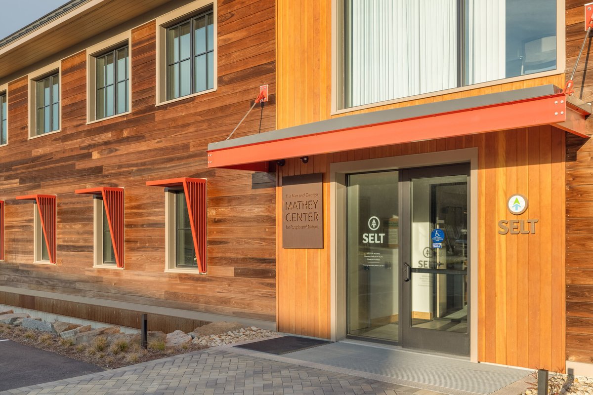northlandforest's tweet photo. The Southeast Land Trust Headquarters in all its beauty. SELT’s Mathey Center for People and Nature is a fossil fuel-free building clad in Cambia by NFP®, chosen for its sustainability and longevity. 

Construction: @buildchapman
Architect: Sheldon Pennoyer

📷 Orazio Guevara https://t.co/dhUsZPcGEJ