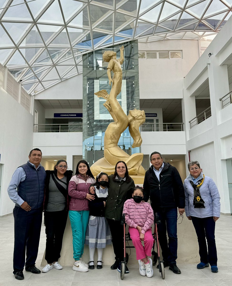 evasan138's tweet photo. SMSEM CREHA un espacio de Rehabilitación para niñas y niños con discapacidad, hijas e hijos de maestros afiliados al @SMSEMmx https://t.co/aylhJd217k