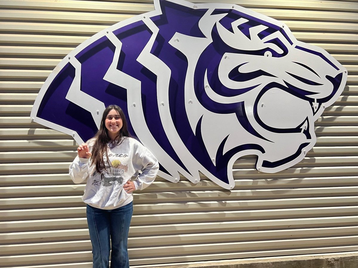 AMNTX18u's tweet photo. #AMNTXRFAMILY join me in wishing 2024 Rylee Gentzel Aka Runnin Thangs on her verbal commitment to @OuachitaSB #73AndCounting #WeAreWhoWeSayWeAre #WhatWeDo https://t.co/FDEK23WXrv