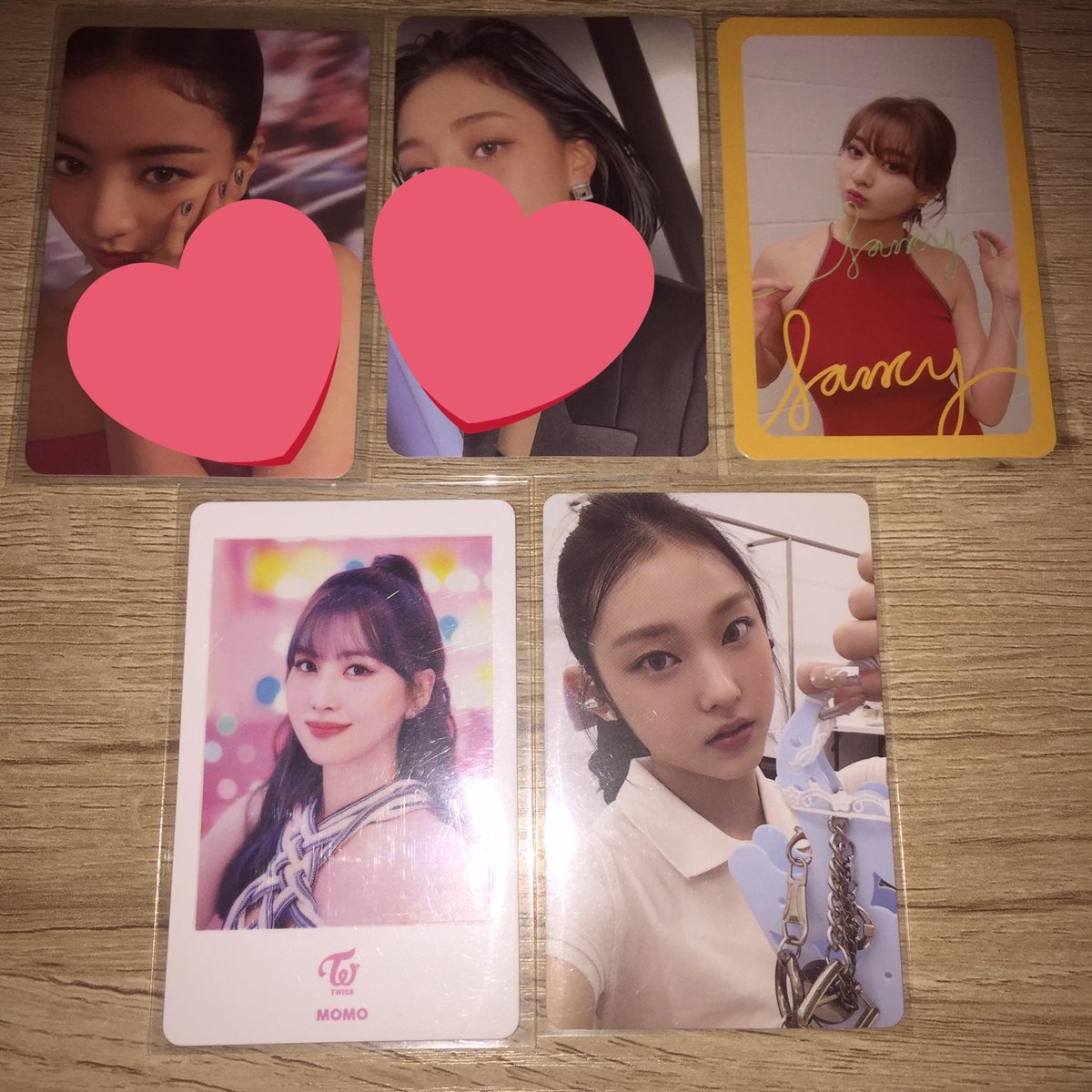 howonscart's tweet photo. wts lfb ― ˚₊‧
#howonsbentables ― ˚₊‧
PAUBOS SALE !!

—✮ jihyo momo haerin pcs
—✮ 20 each + pf &amp; sf 
—✮ payo / can do 1 week reservation 
—✮ mod sco 
—✮ can tingi

‧₊˚ ― dm me or mine to claim ― ˚₊‧ https://t.co/LLErfYT4EK