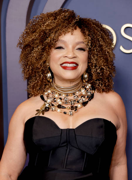 TenochVerse's tweet photo. and the beautyfull #RuthCarter https://t.co/1pkSPH4ZOG
