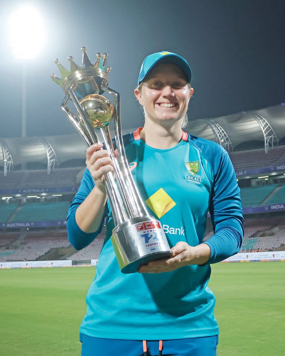 Nothing to to see! Just another Australian captain lifting a trophy by defeating India in India 🇦🇺🇮🇳🔥 #INDWvAUSW