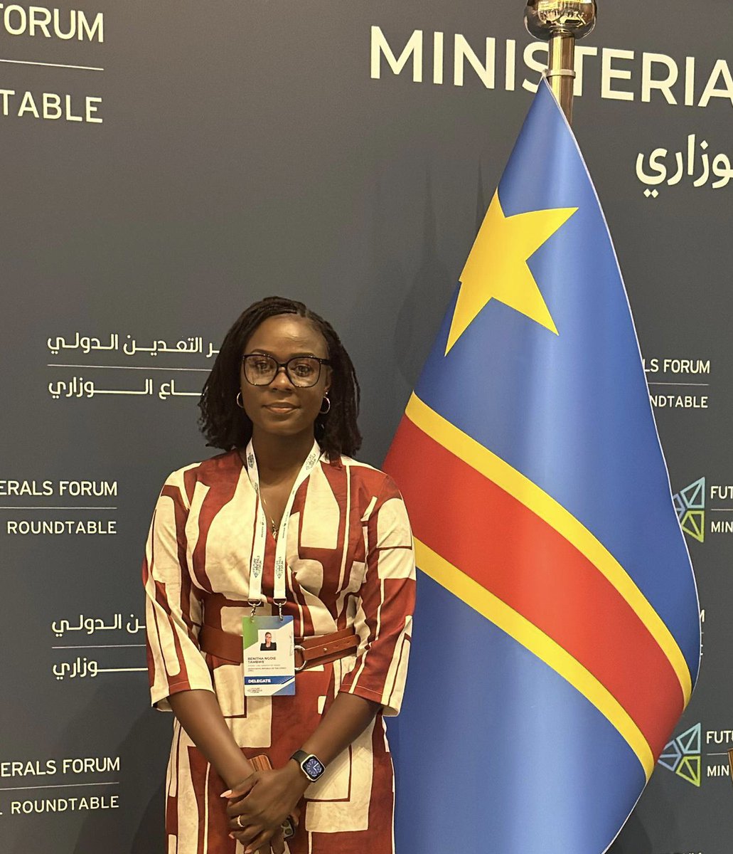 BenithaTambwe's tweet photo. …Comme l’a dit quelqu’un : « Le service public n'est pas seulement un travail, c'est un engagement à servir le peuple avec dévouement et intégrité » 
Et pour moi, c’est plus qu’un honneur de servir notre chère patrie avec dévouement 🇨🇩📸:@Sharufa_ @FutureMineral https://t.co/sQFqXNFrBG