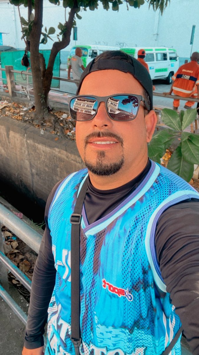 co2291056's tweet photo. Na paz de Deus e na boca do povo…..
VAMBORAAAA 🤟🏼😅

#BoomDiia ✨ https://t.co/zK8LQqh71R