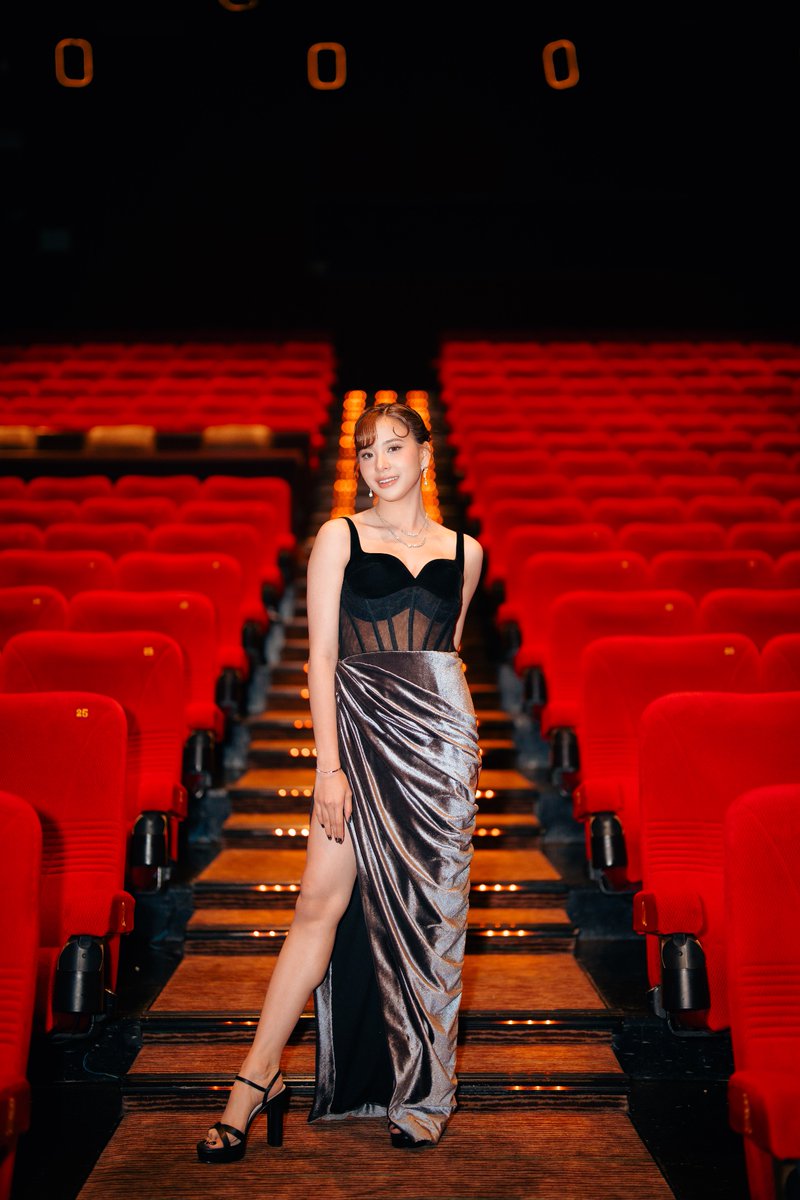 _zeeasadel's tweet photo. terimakasih sudah hadir kemarin.. semoga suka dengan filmnya yaa. bisa ditonton besok di bioskop loh hehe.. btw sorry kemarin hectic gabisa begitu sapa2 :( 🙏🏻 https://t.co/y8r0PyUqTG