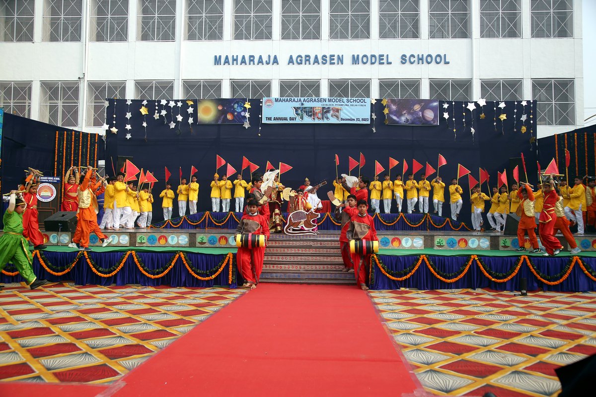 agrasen_model's tweet photo. ✨ #MAMSAnnualDay Highlights! 🎉 Maharaja Agrasen Model School, Pitampura, Delhi, dazzled on Dec 23, 2023, with "Panchtatva." Honored guests, cultural extravaganza, and sustainability-themed performances marked the joyous celebration. #MAMS @pratibhakohli @cbseindia29 https://t.co/HsZlm2jCKf