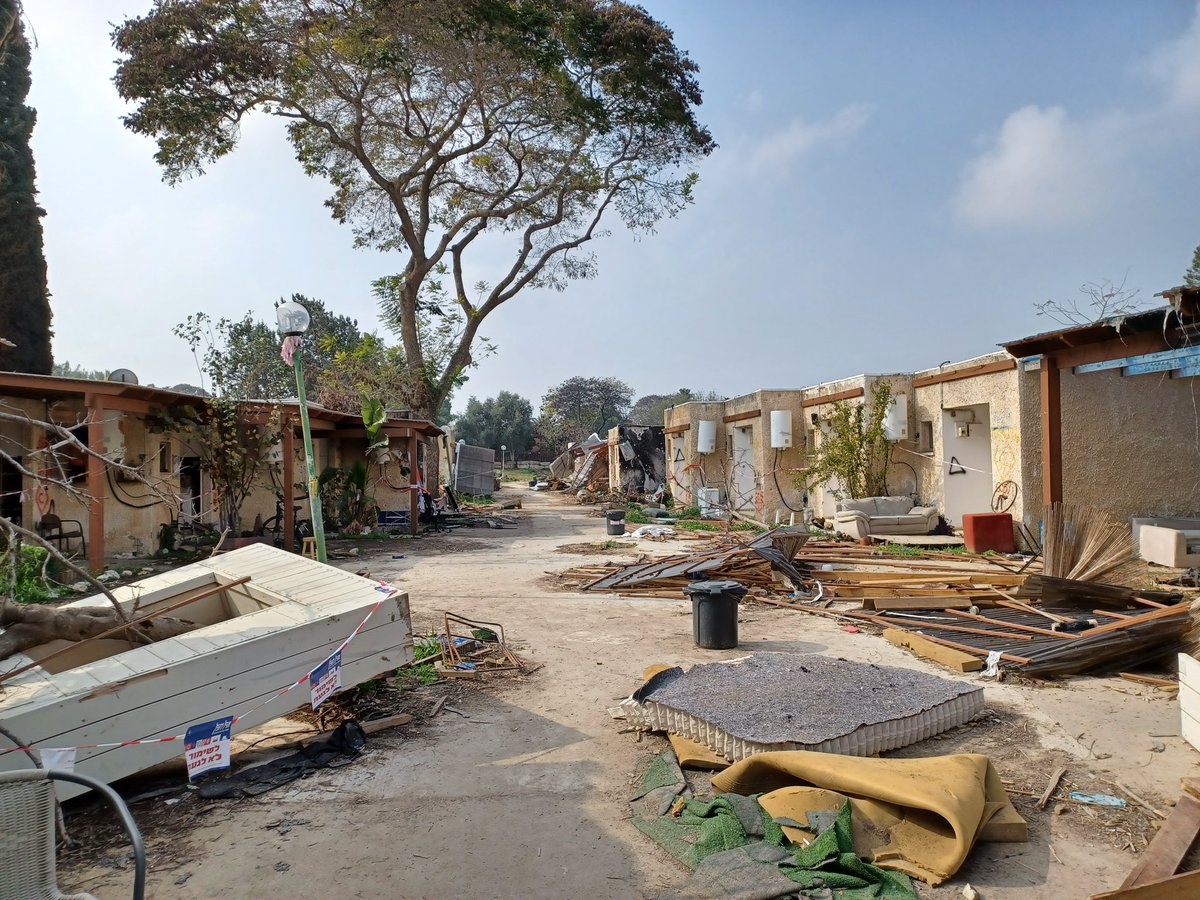Xavier_Bettel's tweet photo. The scenes of desolation I saw, and the testimonies I heard, while visiting Kibbutz Kfar Aza where Hamas terrorists murdered and kidnapped dozens of people were deeply troubling. Nothing can justify these heinous acts. Hamas must immediately release the remaining hostages. https://t.co/cyZn17G9nV