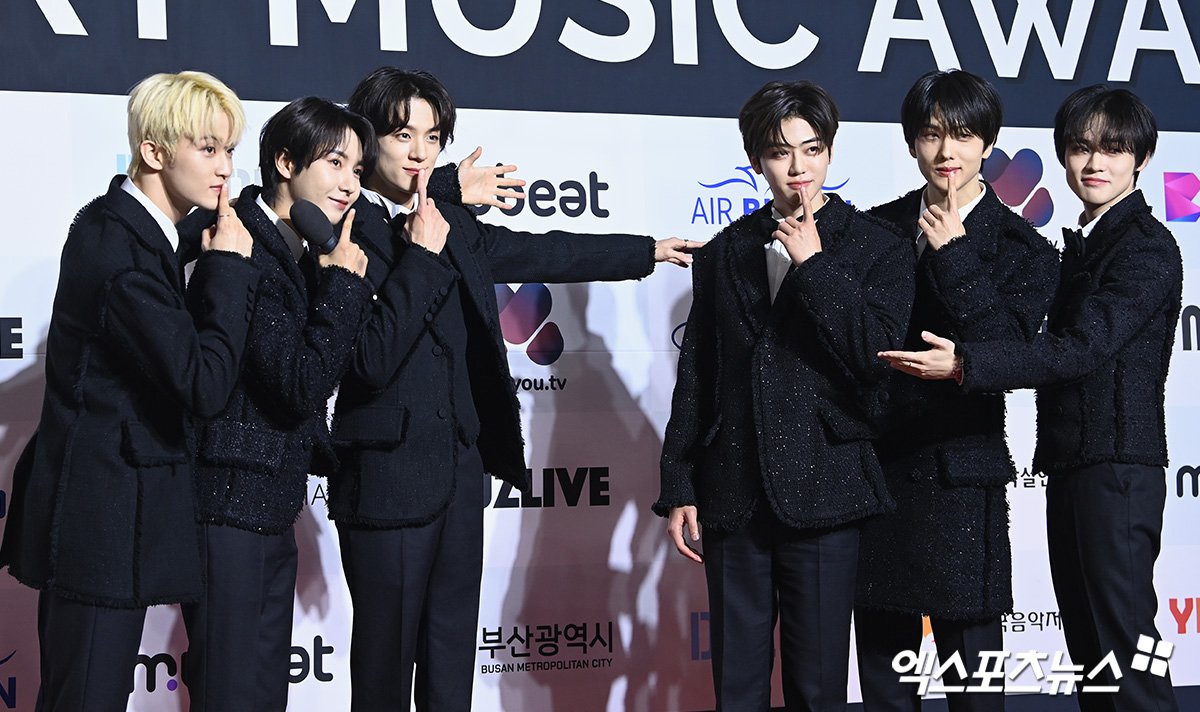 NCTDREAMCENTER's tweet photo. 240110 PRESS: NCT DREAM at 2023 Circle Chart Music Awards (CCMA) Red Carpet

#NCTDREAM @NCTsmtown_DREAM https://t.co/opTkj5NXpE