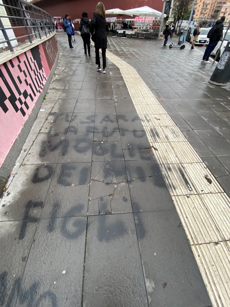 Tufello, Roma, dove il futuro distopico è ora 
#ScritteSuiMuri