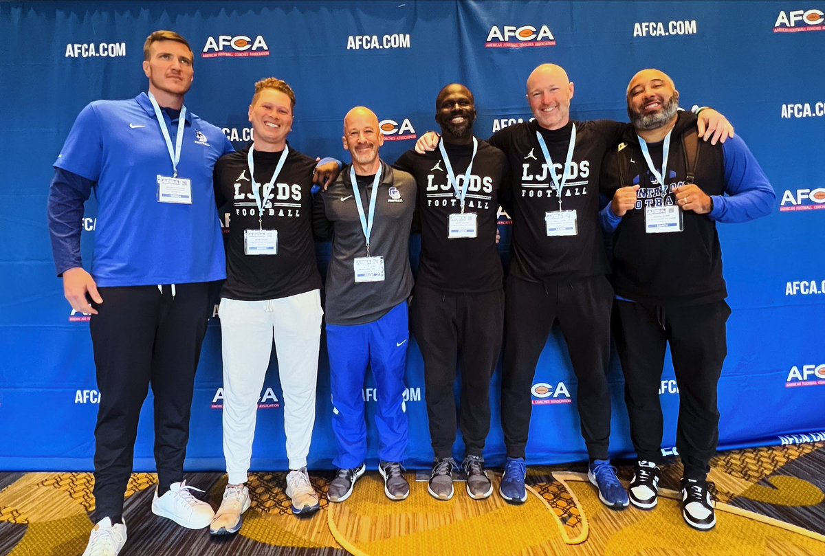 coach_hales's tweet photo. Had a great time getting better as a staff for @TORREYFOOTBALL the last couple of days at @WeAreAFCA in Nashville! So lucky to work with such passionate, thoughtful, and caring men! #OneTreeOneTeam #TorreyPride https://t.co/GRR39KAkTE