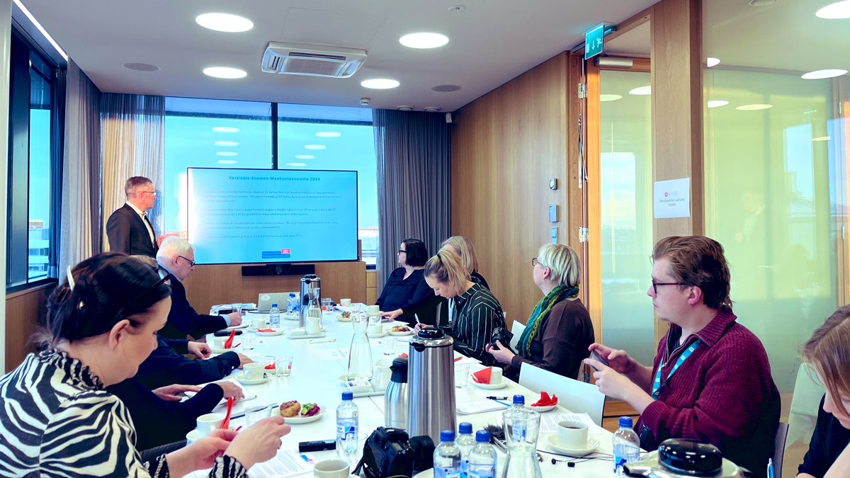 Nyt julkaistaan yhdessä alueemme <a href="/OP_Ryhma/">OP</a> ja <a href="/EurofactsOy/">Eurofacts</a> kanssa vuoden 2024 #Maakuntaennuste. Kerromme medialle millaisin odotuksin alueemme #yrittäjät suuntaavat alkaneeseen vuoteen. Mikä on alueemme yrittäjien mielestä yrittäjäystävällisin kunta? Seuraa kanaviamme!