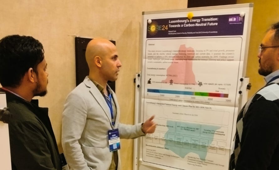 raphaelfrank_lu's tweet photo. Our paper entitled "Review and Growth Prospects of Renewable Energy in Luxembourg: Towards a Carbon-Neutral Future" has been presented at  SGRE 2024 by Dr. Vahid Arabzadeh in Doha, Qatar. Find the full text paper here: https://t.co/1RWytFsN1x
#UBIX #ResearchMadeInLuxembourg https://t.co/SkOSQ7uGyi