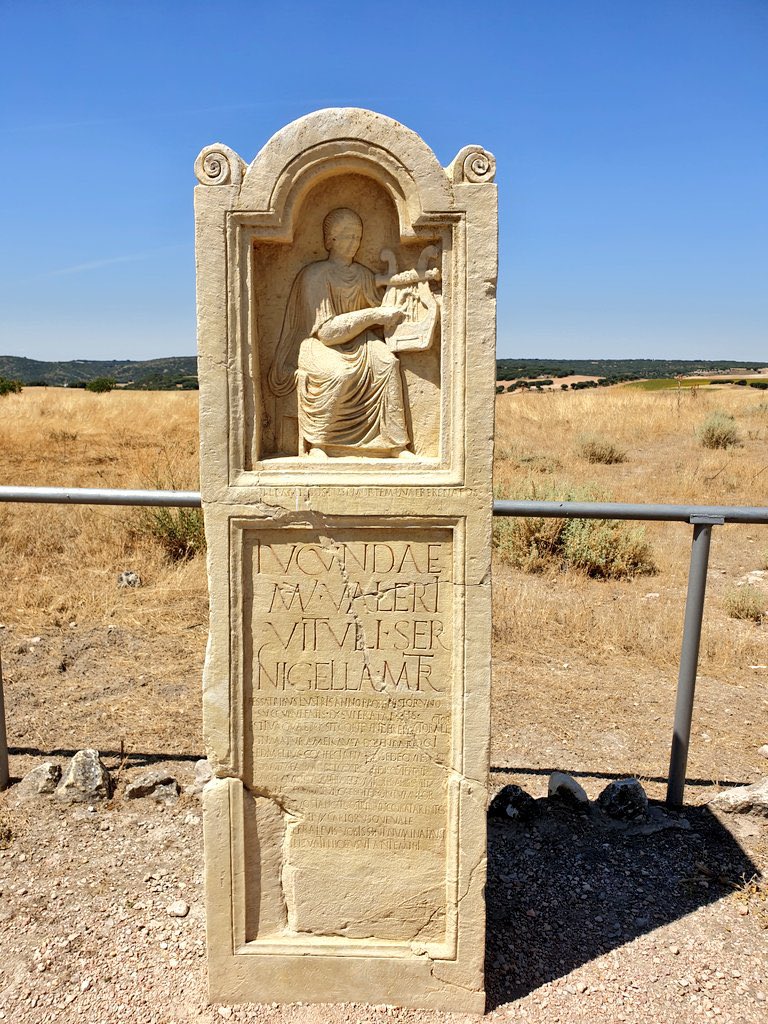 rubsmontoya's tweet photo. The epitaph of the Citharoeda Jucunda was found during the excavation of the #circus of #Segobriga, built on top of an earlier via and necropolis accessing the #Roman city. It exalts the music abilities of this young slave, who died at age 15 #Hispania #Archaeology #Romans #Spain https://t.co/ul58Ubrk4J
