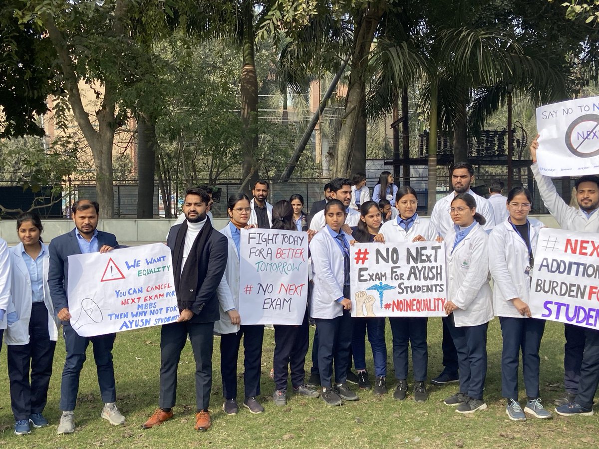 siddharthkum746's tweet photo. #NO_NEXT_EXAM_FOR_ AYUSH
@moayush
@MoHFW_INDIA
⁦@ncismindia⁩
#NewRulesNewBatch
#Nonextfor19batch https://t.co/MsJKEJYCNA