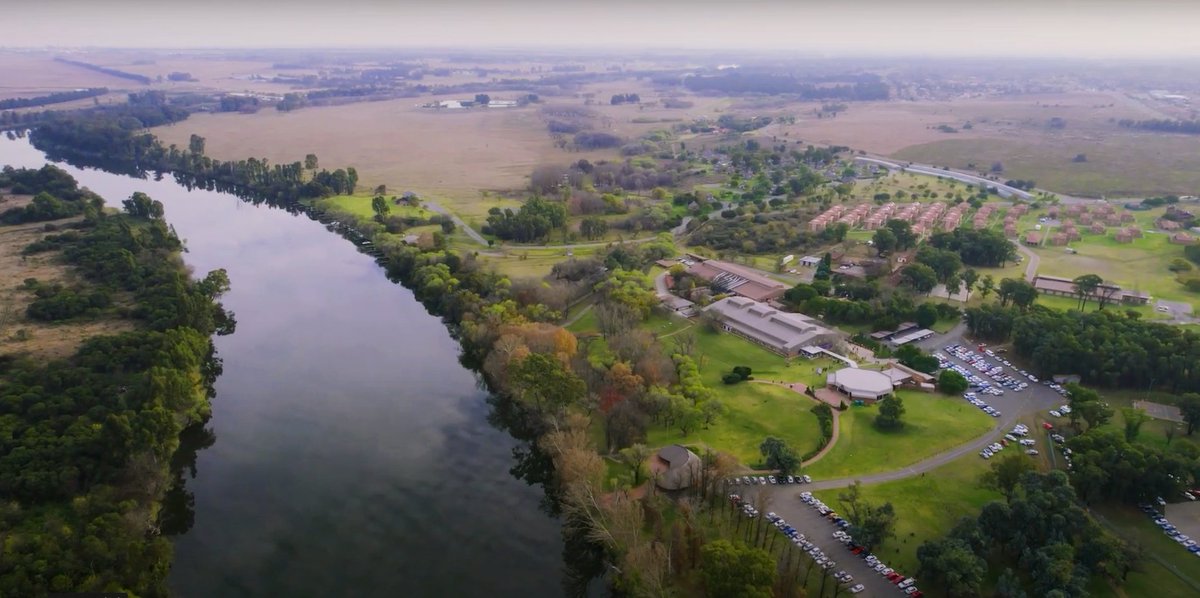 Did you know that our NWU Vanderbijlpark Campus is situated next to the scenic Vaal River? Let the Vaal River be your companion throughout this exciting chapter of your academic life at NWU. #MyNWU #VaalRiver