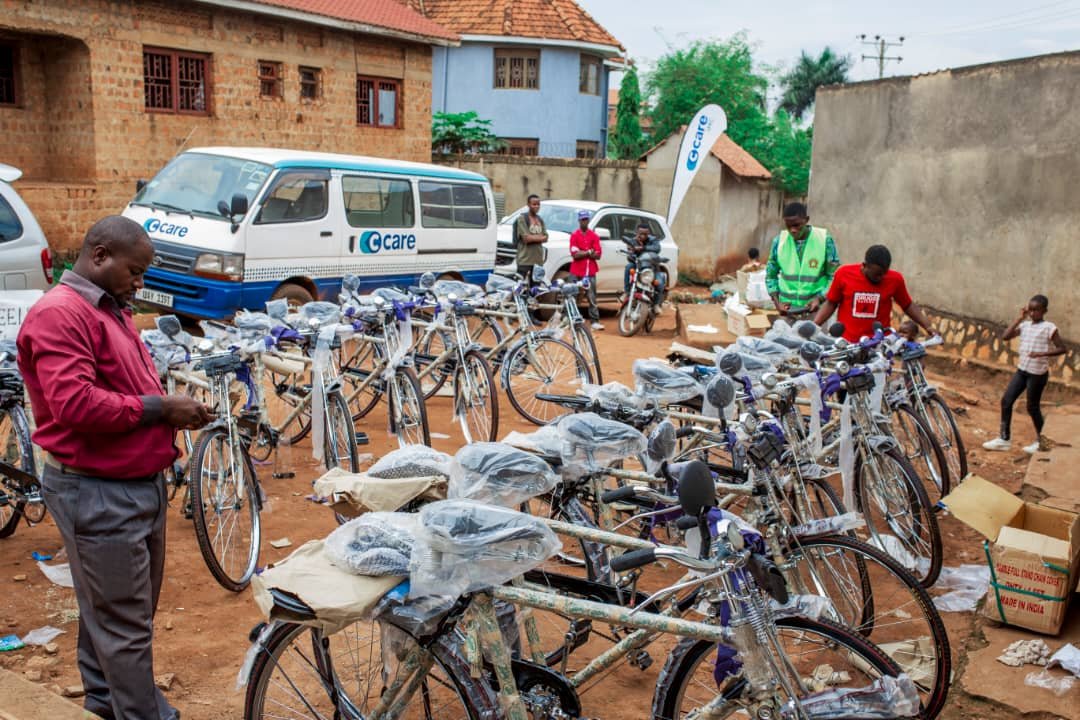 DrugsHapana's tweet photo. There is no exercise better for the heart than reaching down and lifting people up. When we give cheerfully and accept gratefully, everyone is blessed. A kind gesture can reach a wound that only compassion can heal.
#drugshapana
#wheelsforlife
#togetherwefight https://t.co/viBJ8OeVgg