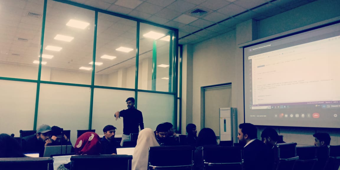Haaseeb_Rehman's tweet photo. The focus on automating data analytics processes and honing skills in data mining is key in shaping the next generation of decision-makers.Excited about the collaborative spirit with @StatisticsFCCU
 #ContinuousLearning #DataScience #FutureLeaders #TechInEducation
 #Collaboration https://t.co/JOTa1Oj0PP