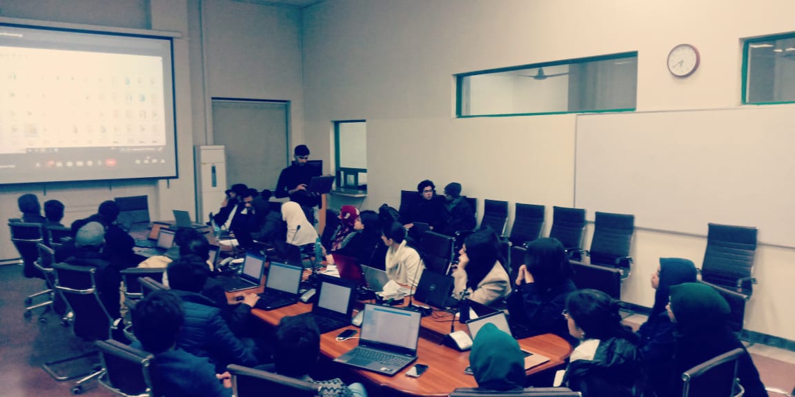 Haaseeb_Rehman's tweet photo. The focus on automating data analytics processes and honing skills in data mining is key in shaping the next generation of decision-makers.Excited about the collaborative spirit with @StatisticsFCCU
 #ContinuousLearning #DataScience #FutureLeaders #TechInEducation
 #Collaboration https://t.co/JOTa1Oj0PP